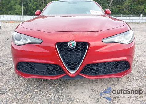 2017 Alfa Romeo Giulia Ti Rwd z USA, uszkodzony, nr VIN ZARFAECN4H7550340